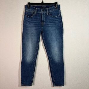 Lucky‎ Brand Blue Medium Wash Ava Mid-Rise Tapered Leg Crop Jeans Womens Sz 4/27